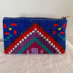 Handmade Knit make-up/Travel Bag from Uruguay